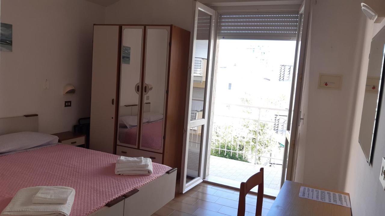 Hotel Elisabetta 2 Stelle Κατόλικα Εξωτερικό φωτογραφία